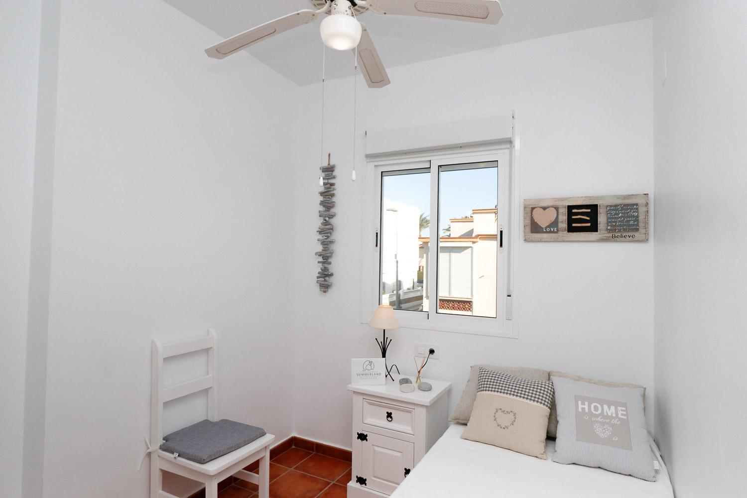 Summerland Apartments Rota Kamer foto